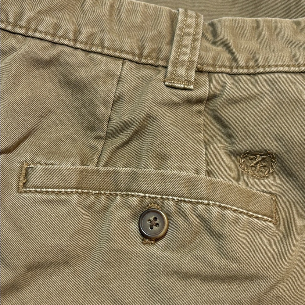 Izod Men's Khaki Chinos 38/32 - Picture 7 of 7